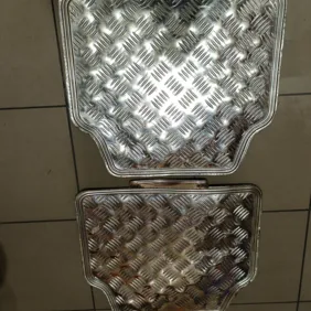 Kilimeliu komplektas automobiliui 4vnt 