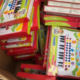 30vnt vaikiškų pianinų