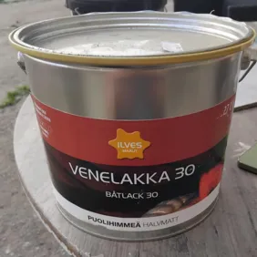 2,7 L