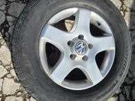 VW Touareg orginalus R17 ratai su padangomis