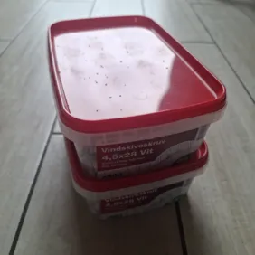 Varžtai su gumele 
